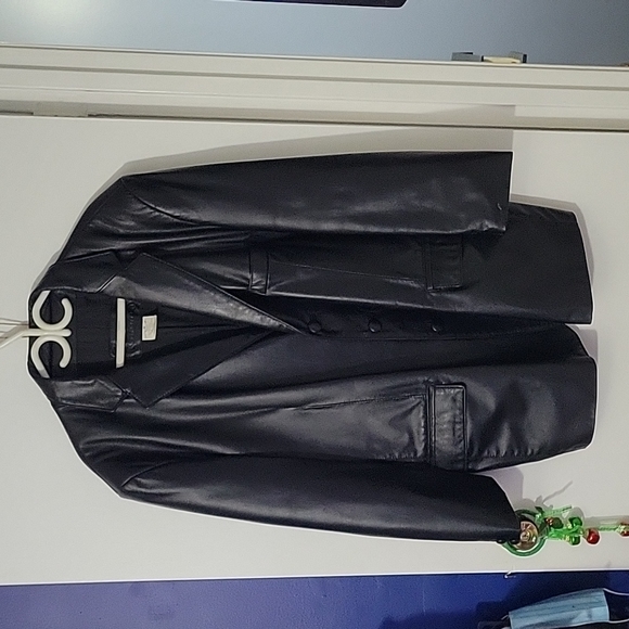 Men's Leather Jacket - Picture 2 of 4